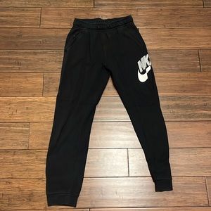 Kids Nike sweatpants